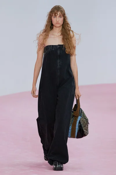 Look 22